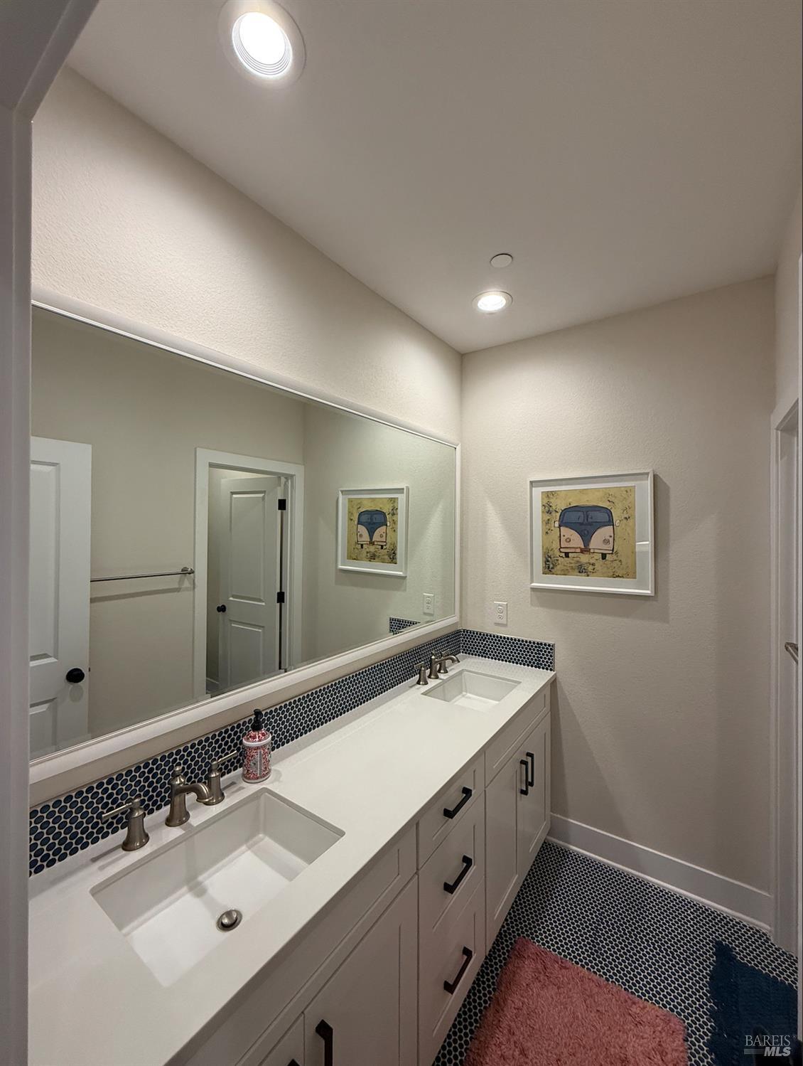 Detail Gallery Image 27 of 39 For 813 Cosmos Dr, Vacaville,  CA 95687 - 4 Beds | 3 Baths