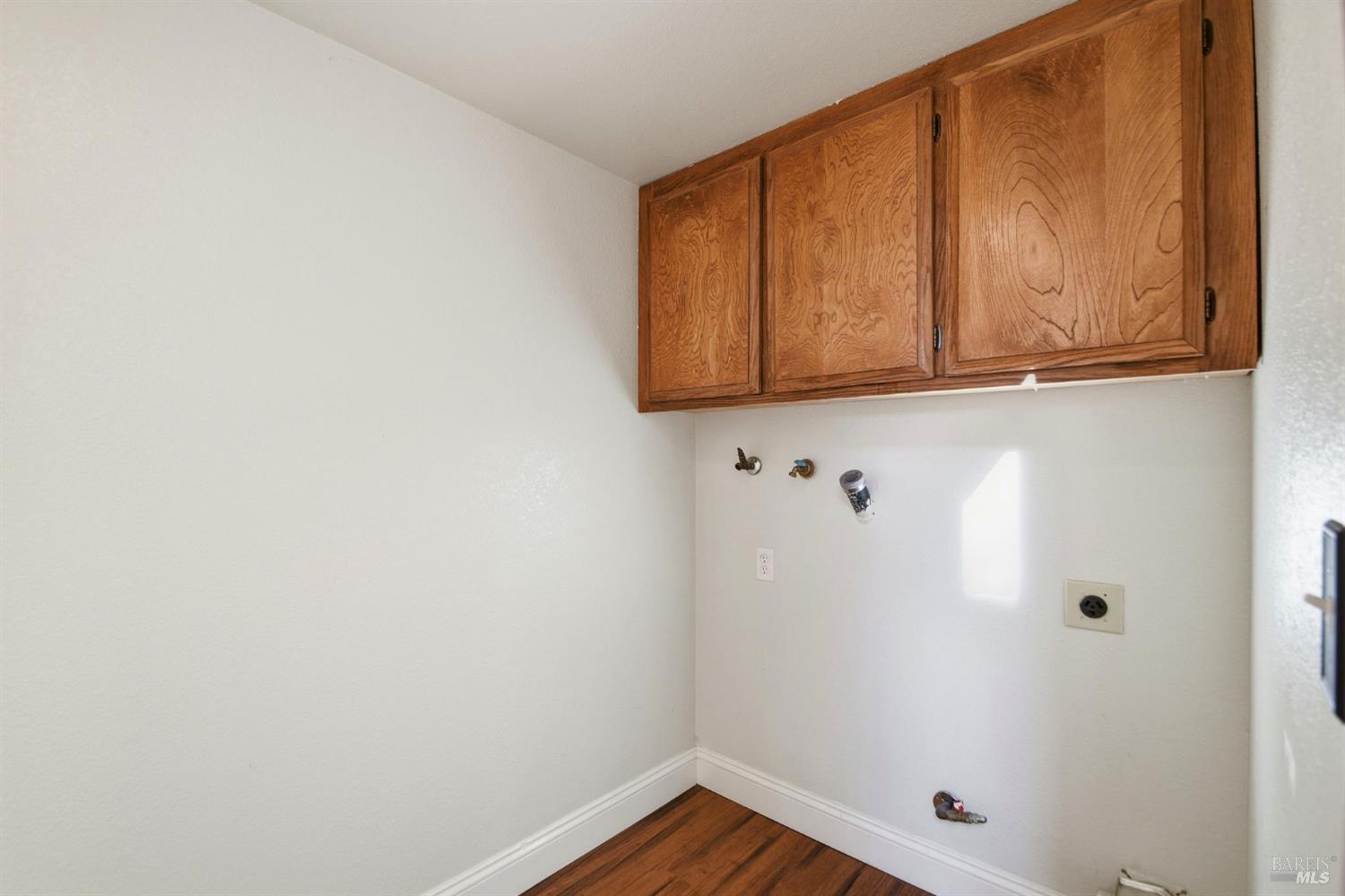 Detail Gallery Image 29 of 36 For 5827 La Cuesta Dr, Santa Rosa,  CA 95409 - 4 Beds | 3 Baths