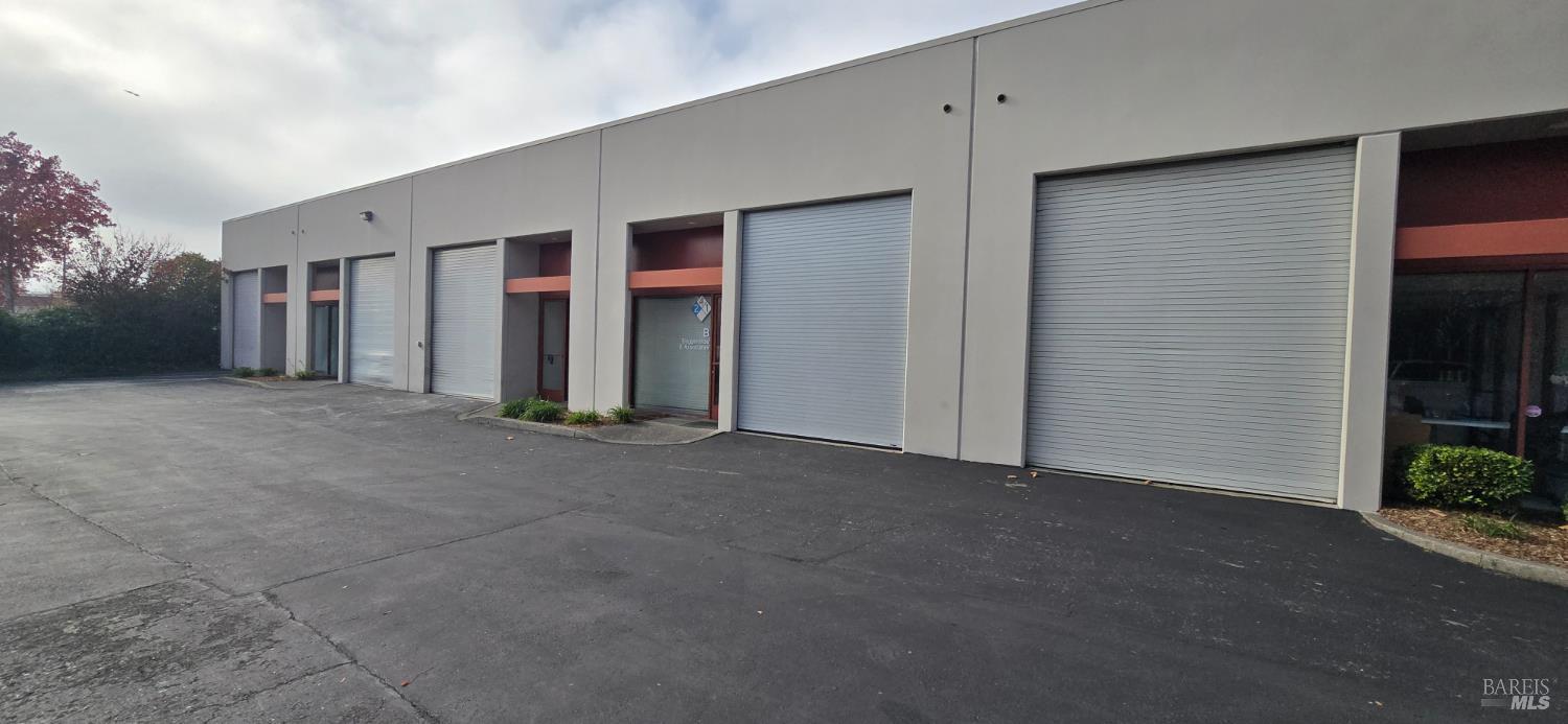 Detail Gallery Image 5 of 22 For 1814 Empire Industrial Ct #C,  Santa Rosa,  CA 95403 - – Beds | – Baths