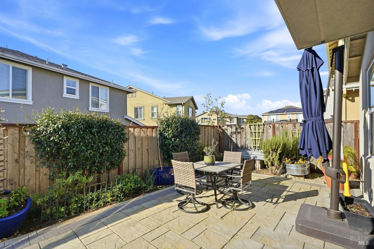 Detail Gallery Image 43 of 47 For 1617 Sorrel St, Santa Rosa,  CA 95403 - 3 Beds | 2/1 Baths