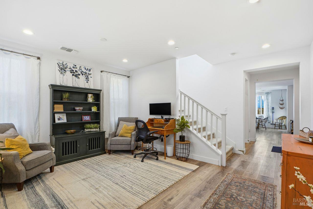 Detail Gallery Image 24 of 47 For 1617 Sorrel St, Santa Rosa,  CA 95403 - 3 Beds | 2/1 Baths