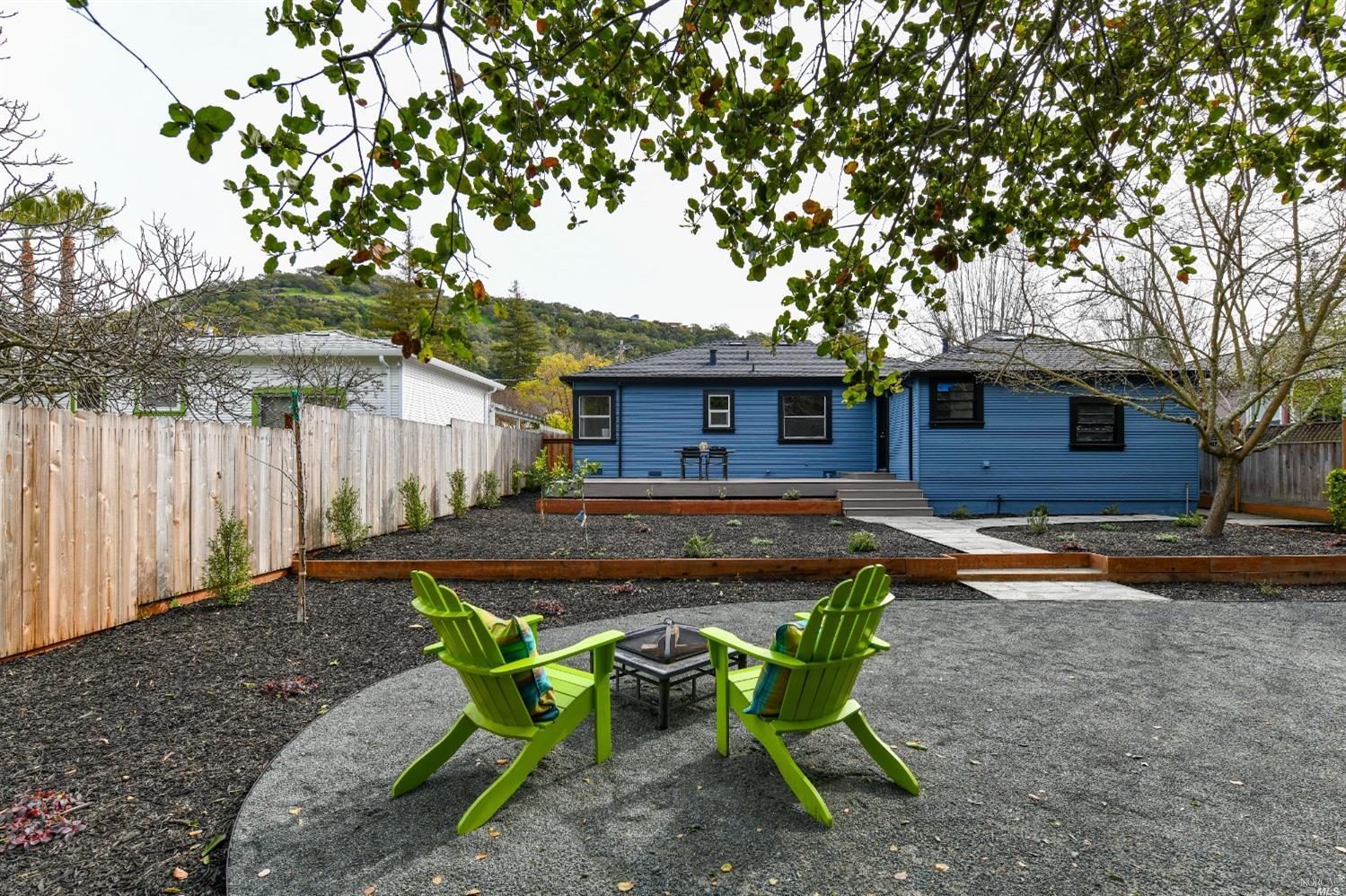 Detail Gallery Image 9 of 37 For 1509 Banks Ave, Napa,  CA 94559 - 3 Beds | 1 Baths