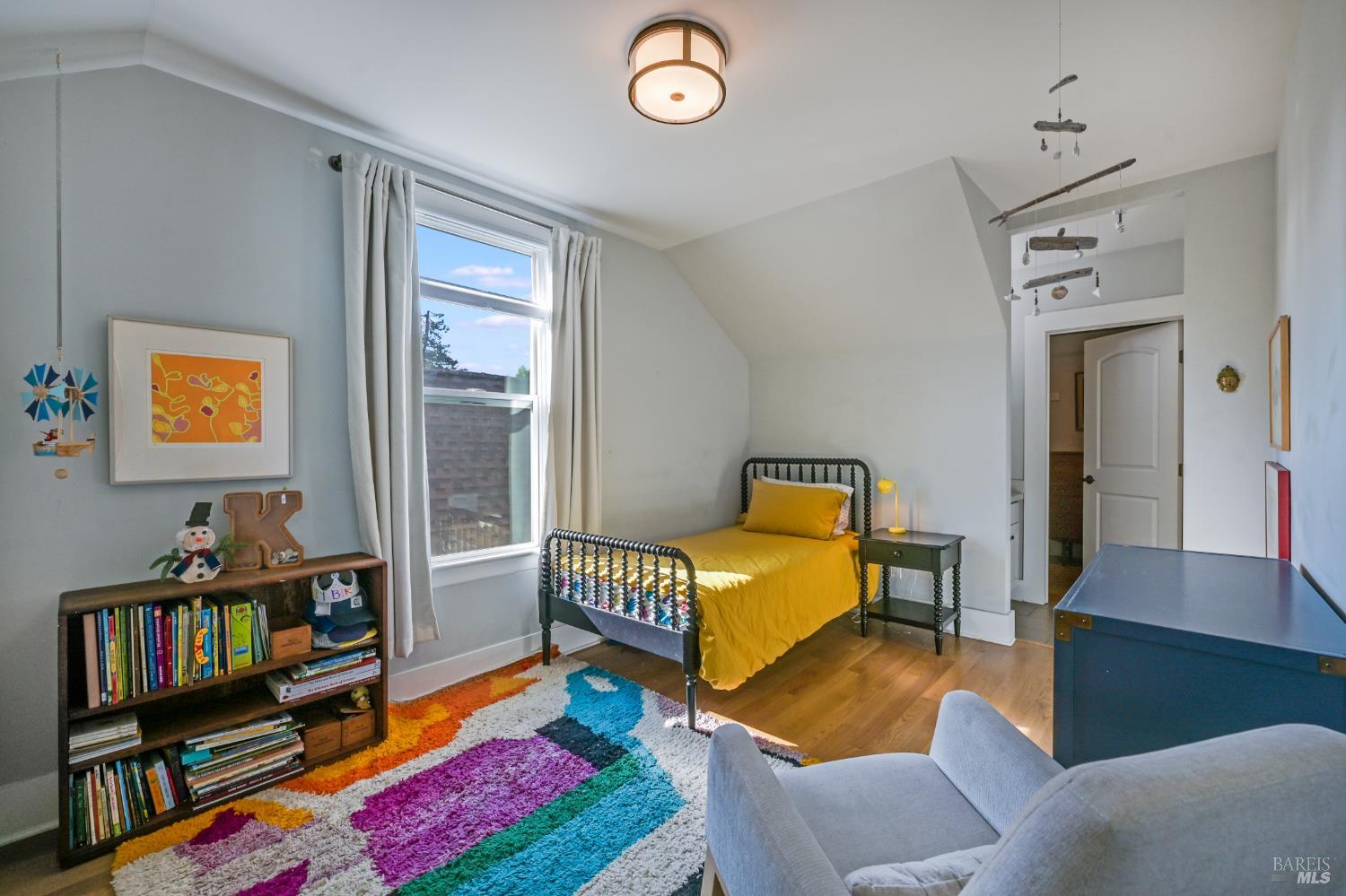 Detail Gallery Image 23 of 31 For 610 E St, Petaluma,  CA 94952 - 3 Beds | 2/1 Baths