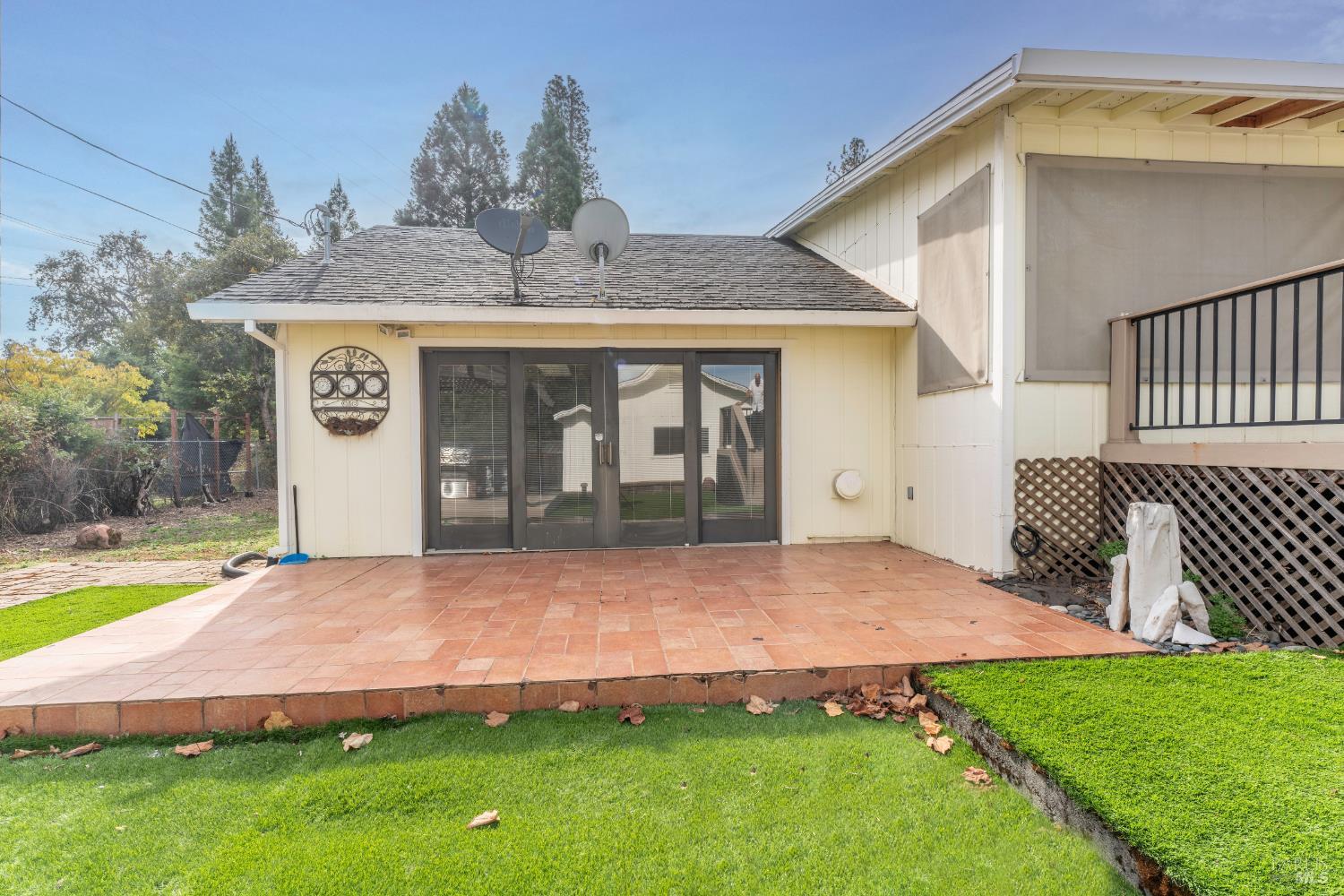 Detail Gallery Image 21 of 27 For 1840 Branscomb Rd, Laytonville,  CA 95454 - 3 Beds | 2 Baths