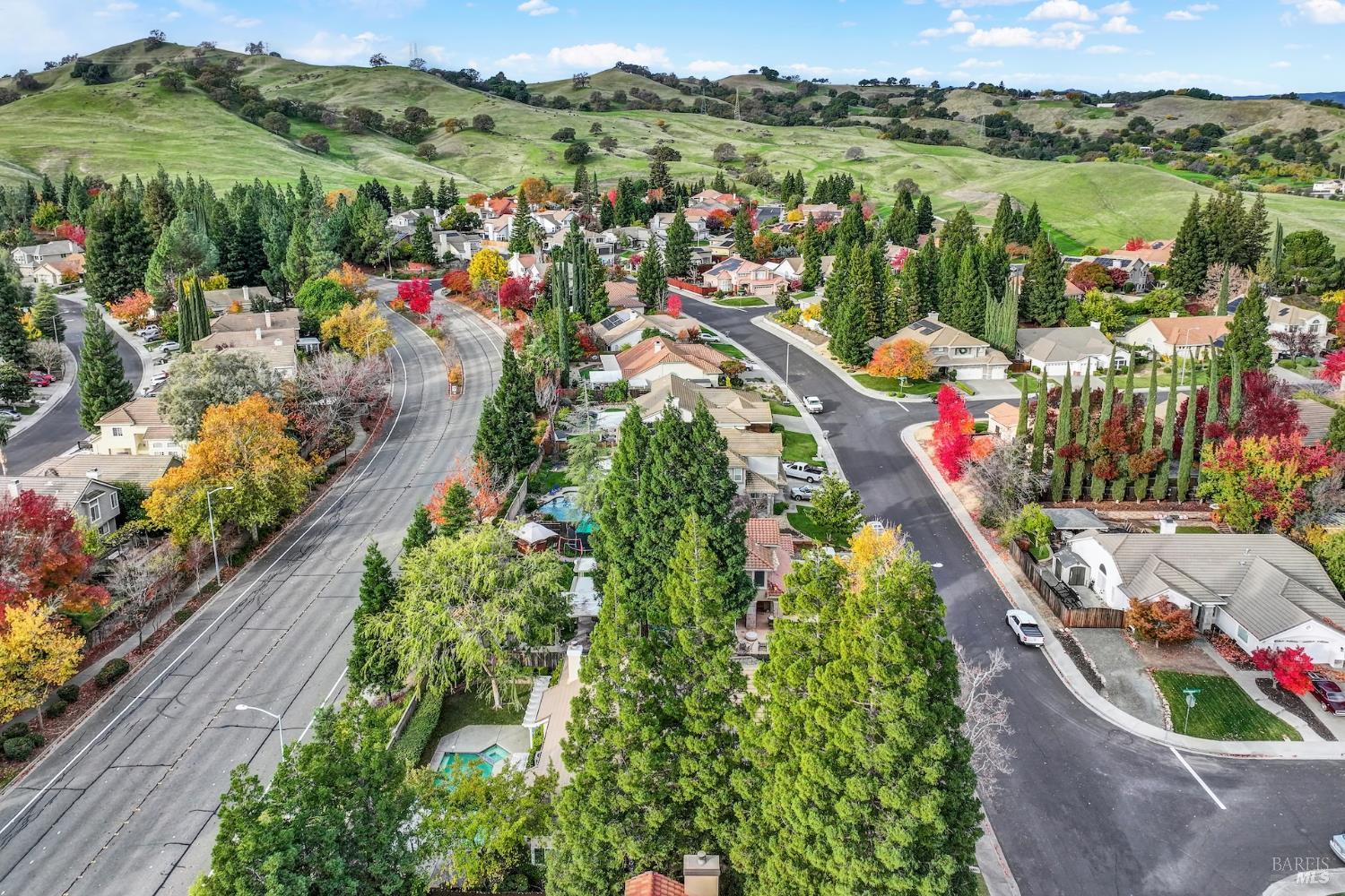 Detail Gallery Image 4 of 98 For 518 Canyon Oak Dr, Vacaville,  CA 95688 - 3 Beds | 2/1 Baths