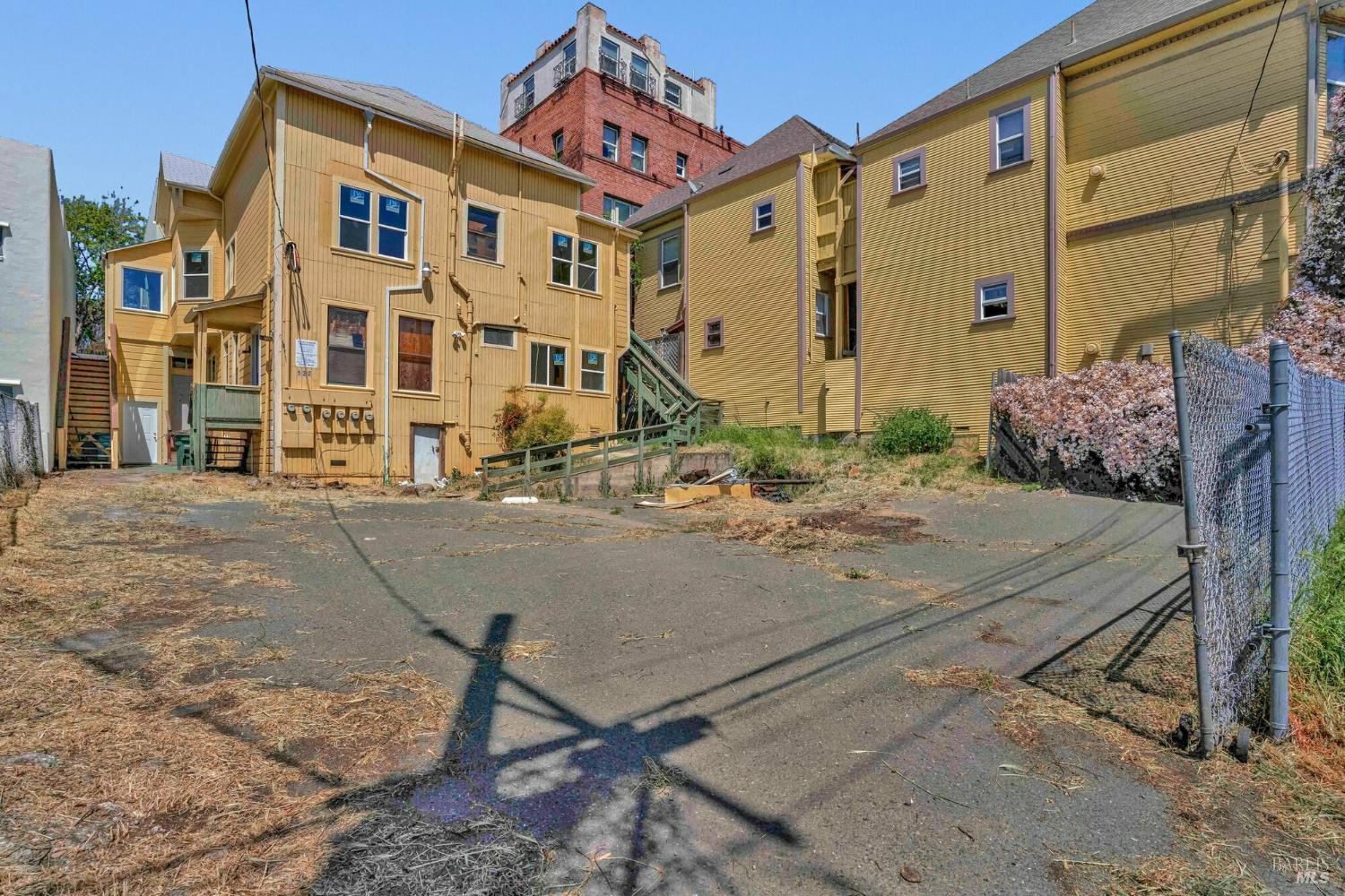 Detail Gallery Image 4 of 25 For 539 Georgia St, Vallejo,  CA 94590 - – Beds | – Baths