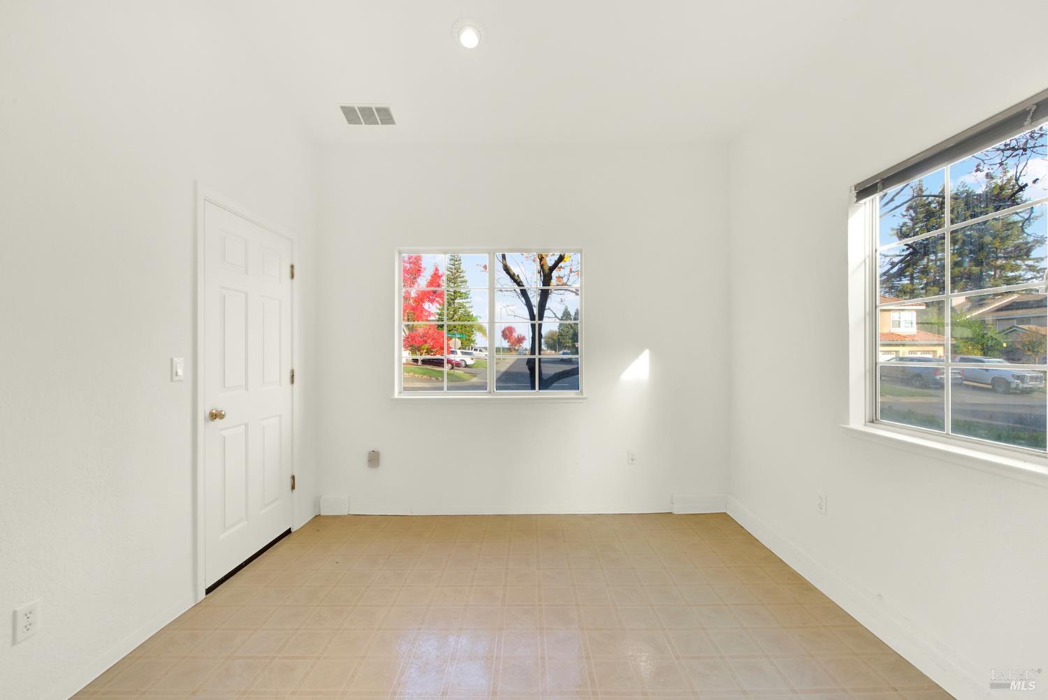 Detail Gallery Image 68 of 98 For 518 Canyon Oak Dr, Vacaville,  CA 95688 - 3 Beds | 2/1 Baths