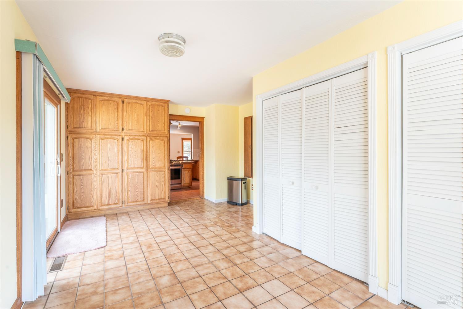 Detail Gallery Image 7 of 27 For 1840 Branscomb Rd, Laytonville,  CA 95454 - 3 Beds | 2 Baths