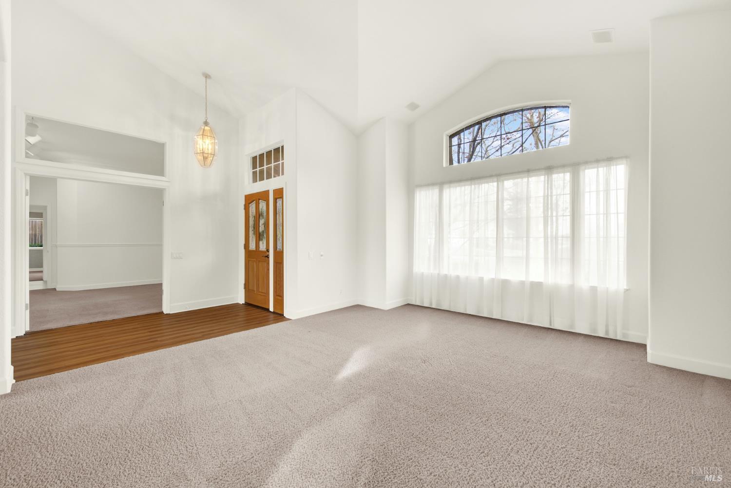 Detail Gallery Image 22 of 98 For 518 Canyon Oak Dr, Vacaville,  CA 95688 - 3 Beds | 2/1 Baths