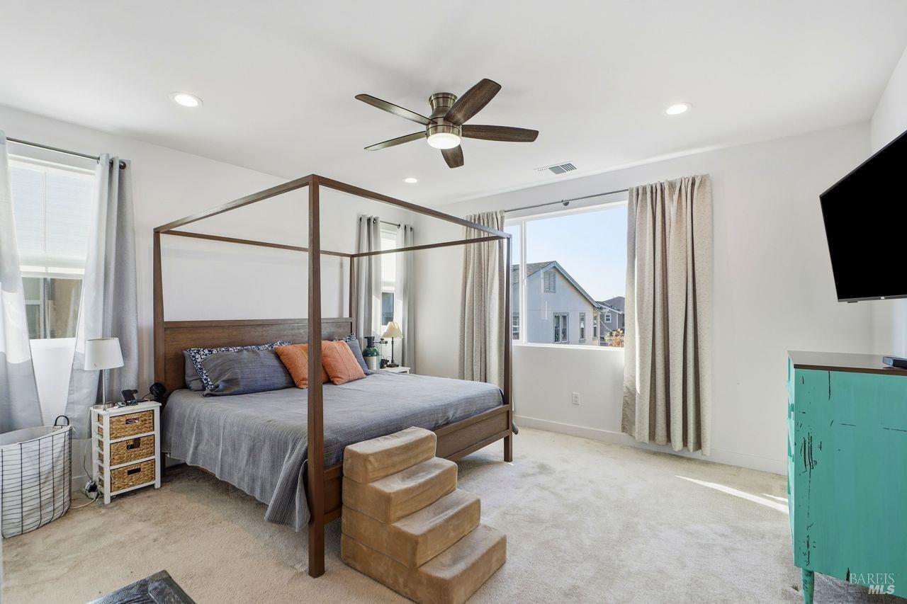 Detail Gallery Image 27 of 47 For 1617 Sorrel St, Santa Rosa,  CA 95403 - 3 Beds | 2/1 Baths