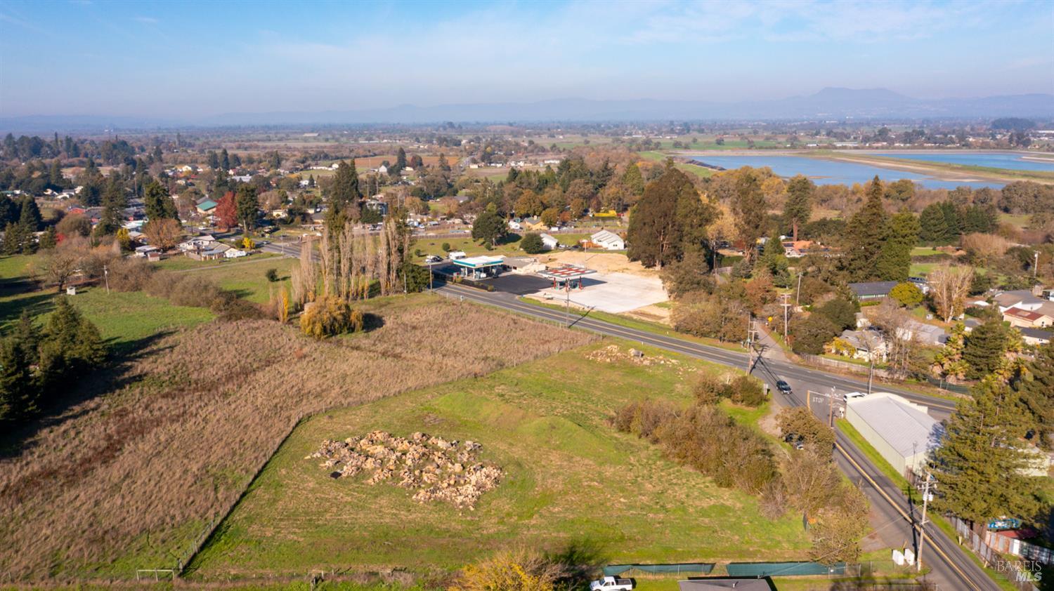 Detail Gallery Image 9 of 14 For 3900 Hessel Rd, Sebastopol,  CA 95472 - – Beds | – Baths