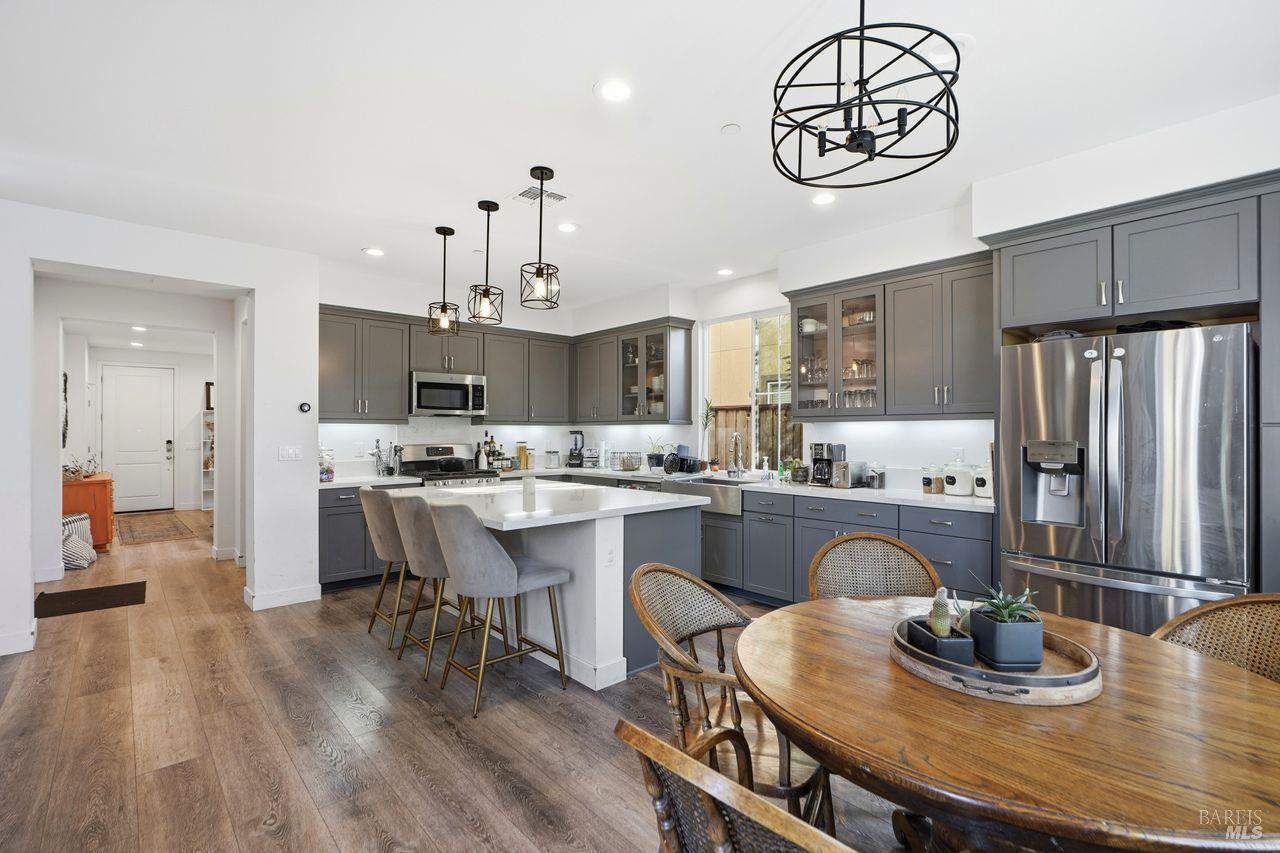 Detail Gallery Image 19 of 47 For 1617 Sorrel St, Santa Rosa,  CA 95403 - 3 Beds | 2/1 Baths