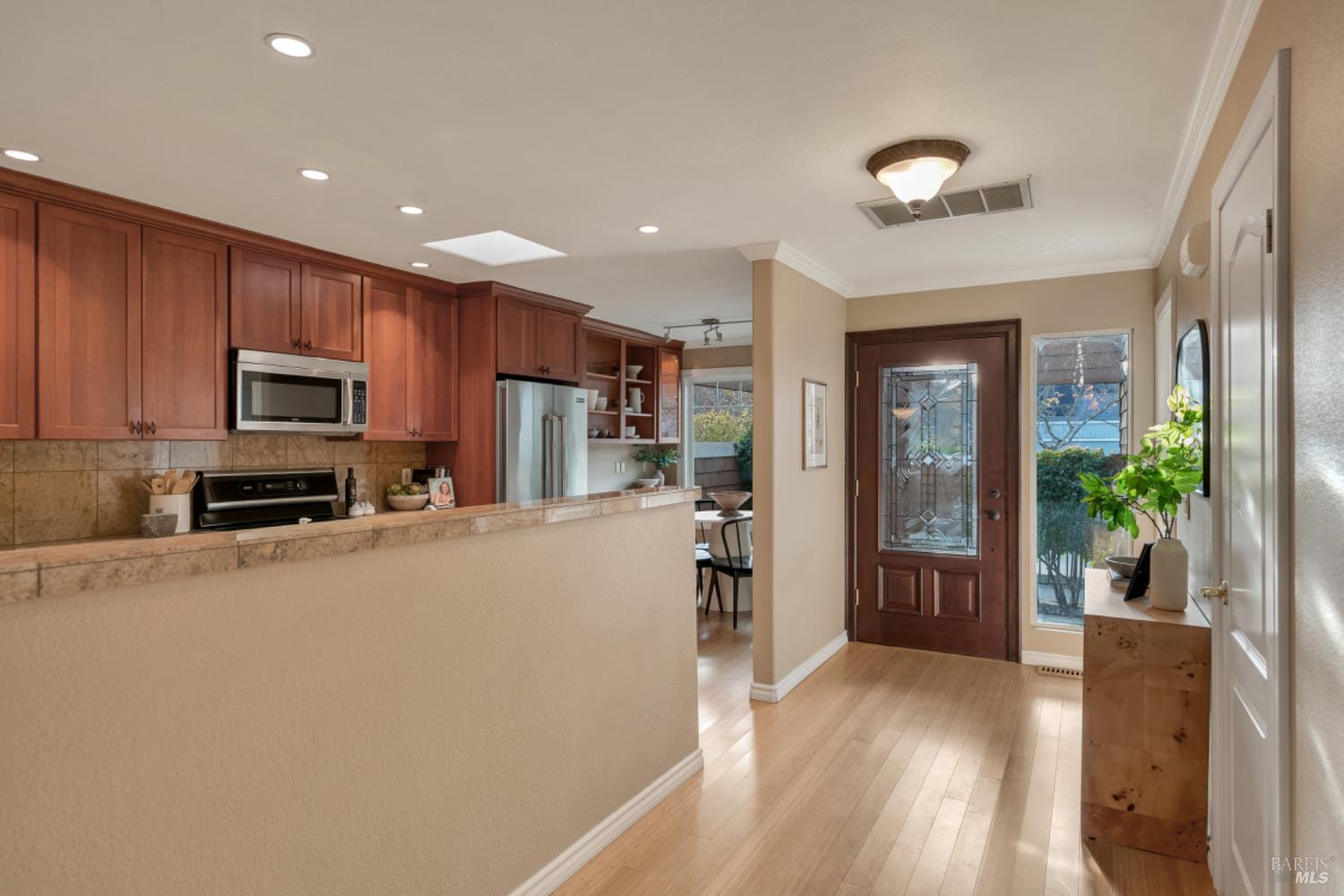 Detail Gallery Image 8 of 37 For 327 Buttercup Ct, Sonoma,  CA 95476 - 2 Beds | 2 Baths