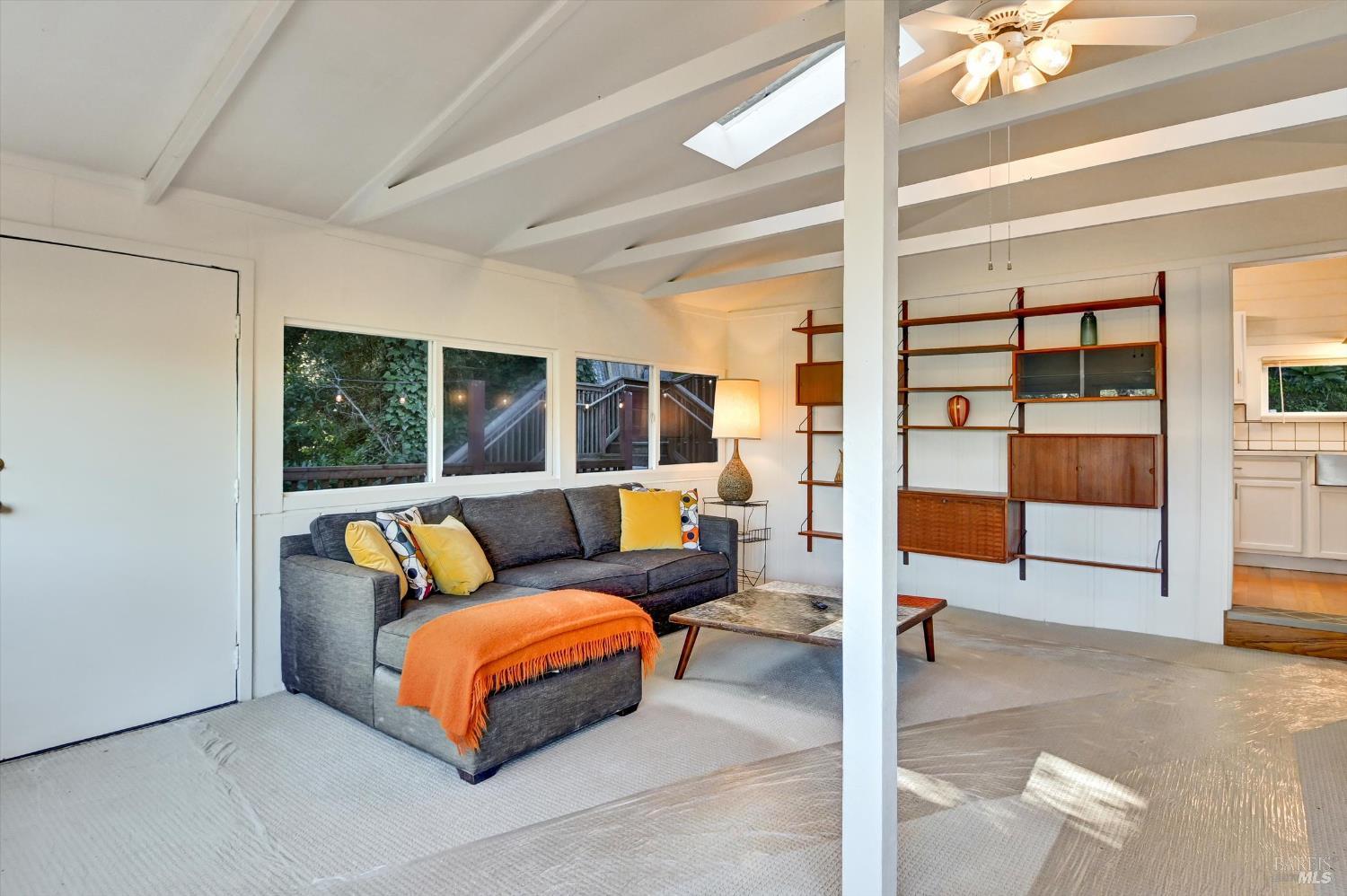 Detail Gallery Image 12 of 49 For 51 Berry Trl, Fairfax,  CA 94930 - 3 Beds | 2 Baths