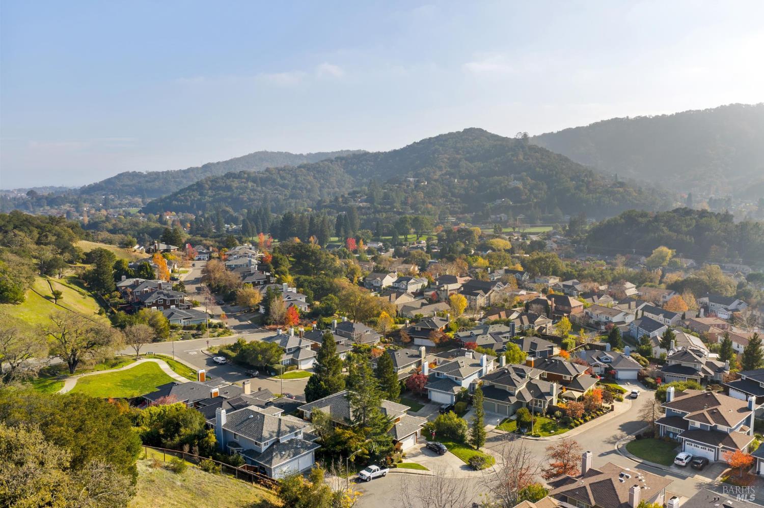 Detail Gallery Image 39 of 43 For 15 Aaron Dr, Novato,  CA 94949 - 5 Beds | 3 Baths