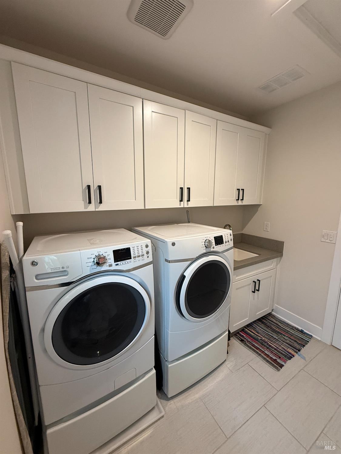 Detail Gallery Image 24 of 39 For 813 Cosmos Dr, Vacaville,  CA 95687 - 4 Beds | 3 Baths