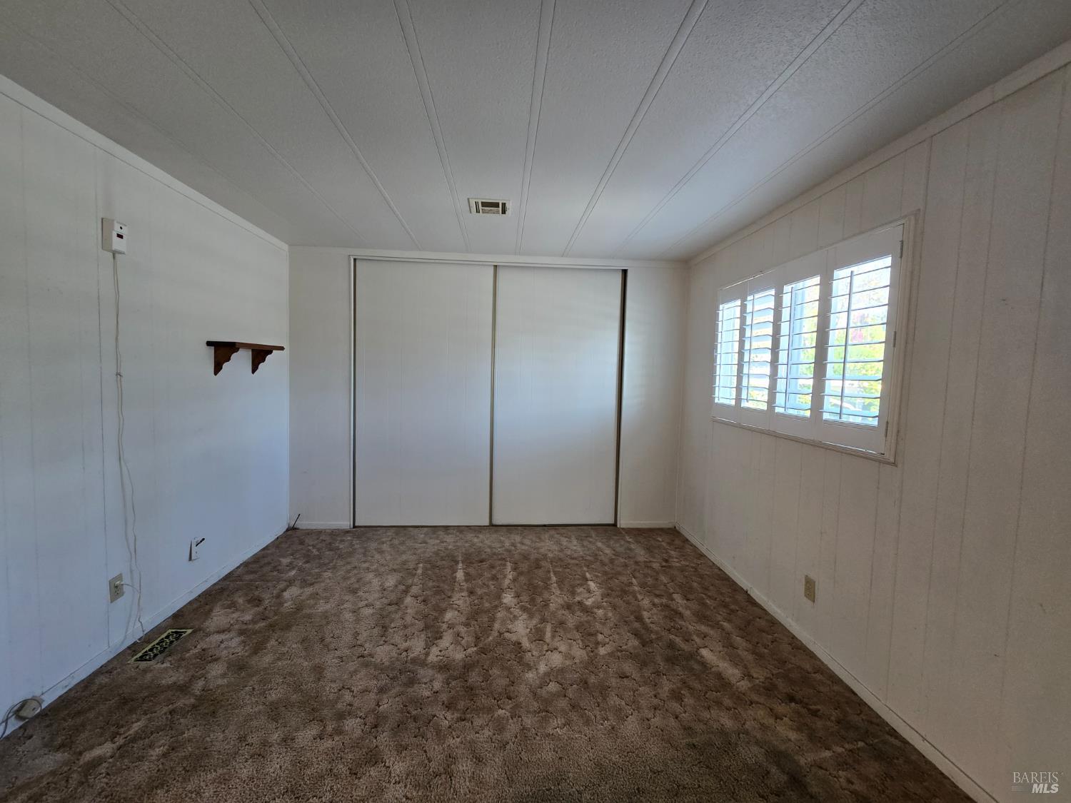 Detail Gallery Image 6 of 17 For 233 Apple Ln, Rohnert Park,  CA 94928 - 2 Beds | 2 Baths