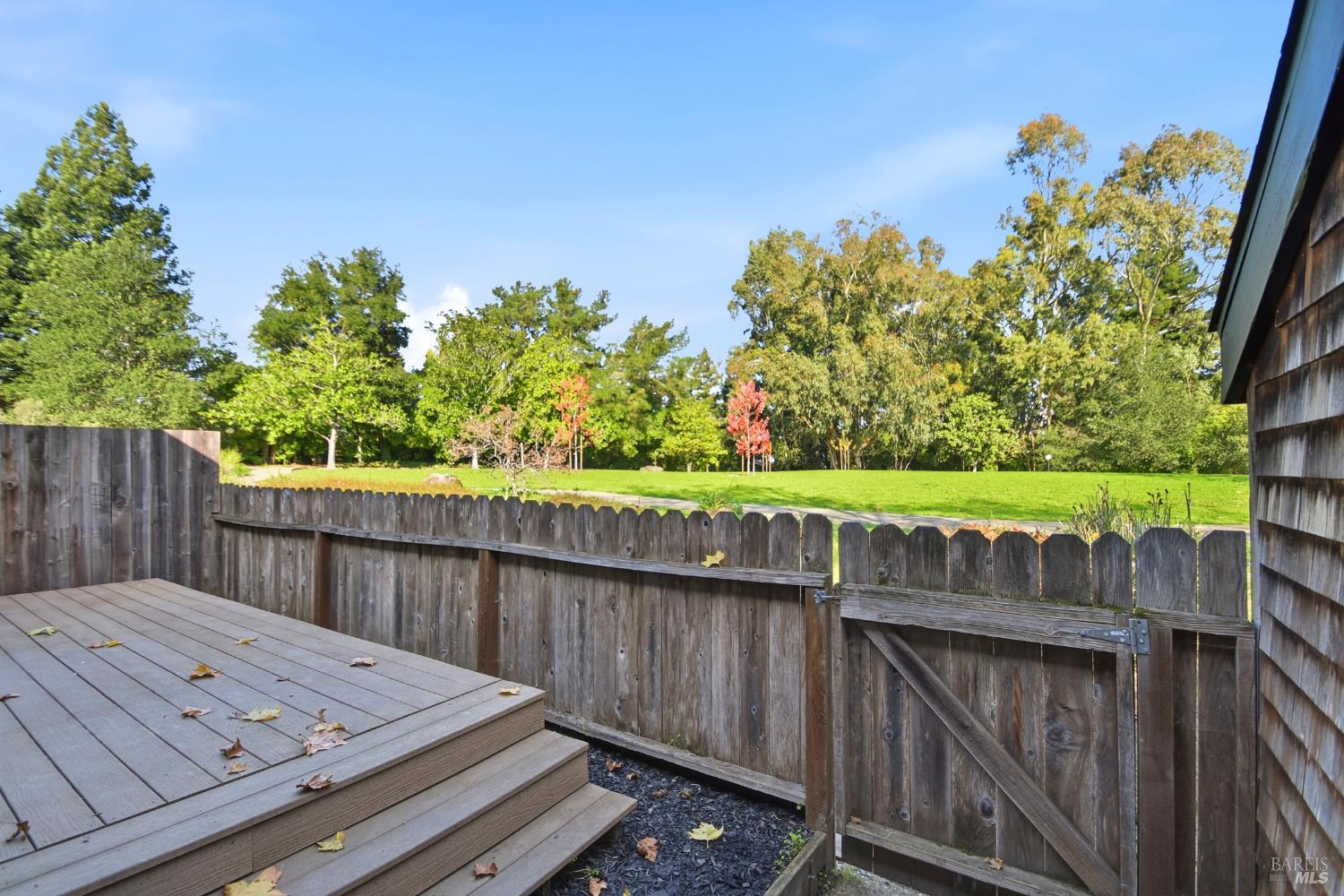 Detail Gallery Image 15 of 17 For 23 Pine Tree Cir, Cotati,  CA 94931 - 2 Beds | 1/1 Baths