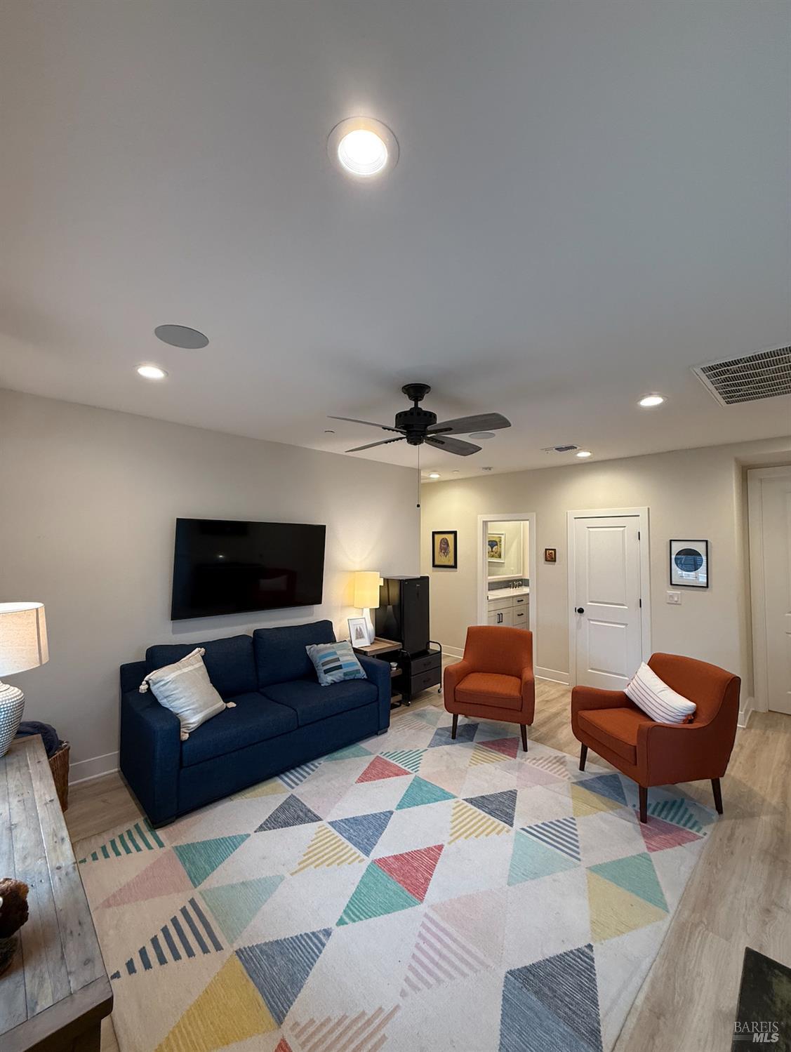 Detail Gallery Image 20 of 39 For 813 Cosmos Dr, Vacaville,  CA 95687 - 4 Beds | 3 Baths