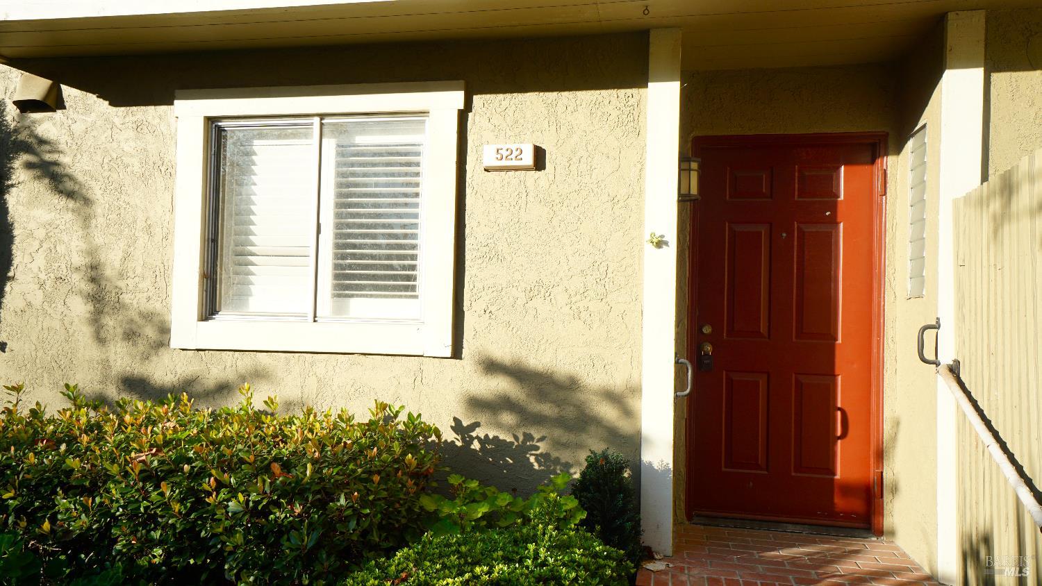 Detail Gallery Image 4 of 24 For 522 Santa Alicia Dr, Rohnert Park,  CA 94928 - 3 Beds | 1/1 Baths