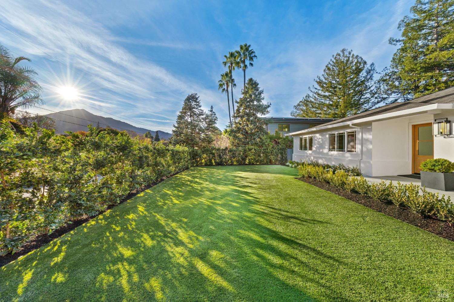 Detail Gallery Image 3 of 72 For 9 Fay Dr, Kentfield,  CA 94904 - 4 Beds | 3 Baths