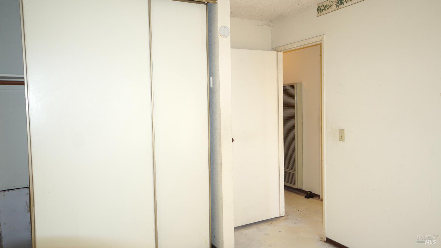 Detail Gallery Image 14 of 24 For 522 Santa Alicia Dr, Rohnert Park,  CA 94928 - 3 Beds | 1/1 Baths