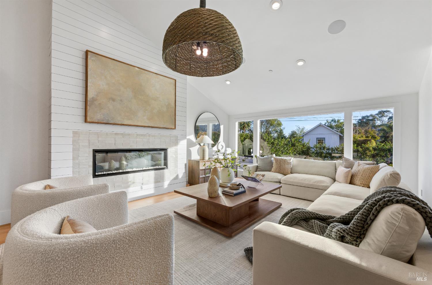 Detail Gallery Image 11 of 72 For 9 Fay Dr, Kentfield,  CA 94904 - 4 Beds | 3 Baths