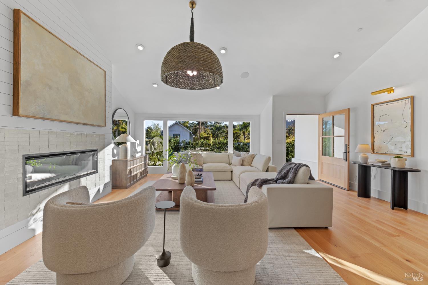 Detail Gallery Image 10 of 72 For 9 Fay Dr, Kentfield,  CA 94904 - 4 Beds | 3 Baths