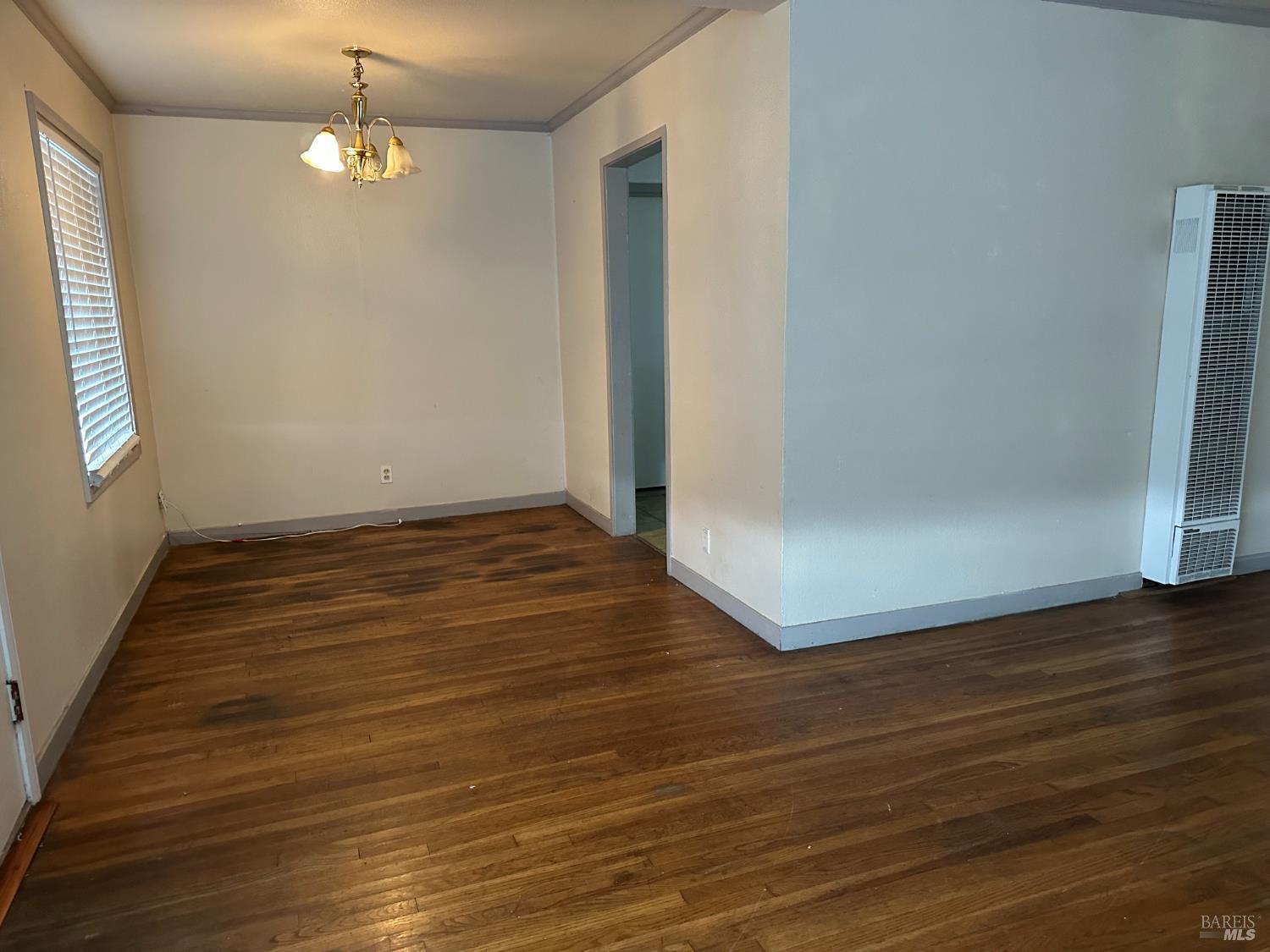 Detail Gallery Image 6 of 13 For 1012 Pine St, Vallejo,  CA 94590 - 2 Beds | 1 Baths