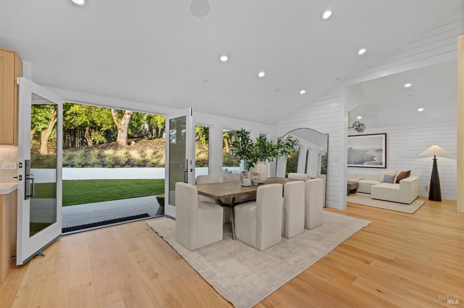 Detail Gallery Image 29 of 72 For 9 Fay Dr, Kentfield,  CA 94904 - 4 Beds | 3 Baths