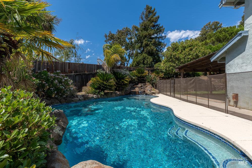 Detail Gallery Image 40 of 57 For 813 Campas Ct, Benicia,  CA 94510 - 4 Beds | 2/1 Baths