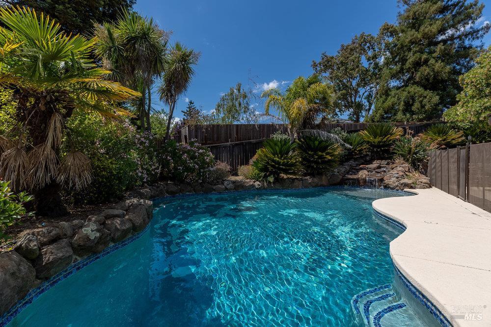 Detail Gallery Image 41 of 57 For 813 Campas Ct, Benicia,  CA 94510 - 4 Beds | 2/1 Baths