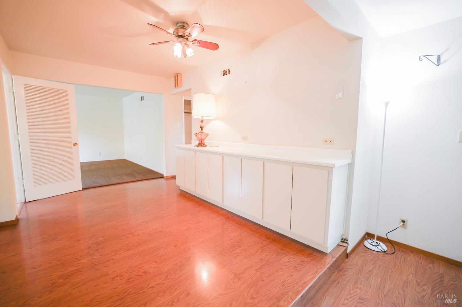 Detail Gallery Image 4 of 17 For 3816 Jefferson St, Napa,  CA 94558 - 3 Beds | 2 Baths