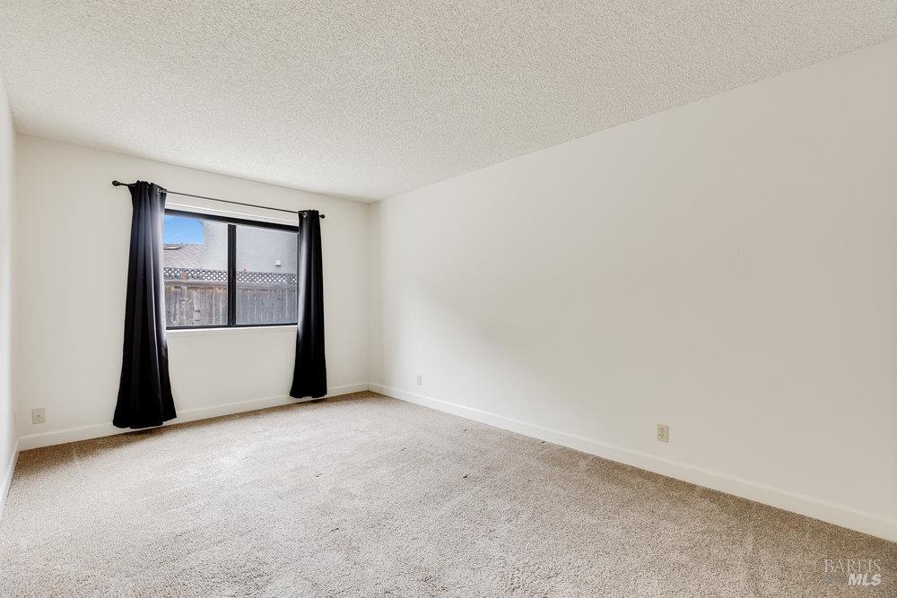 Detail Gallery Image 11 of 57 For 813 Campas Ct, Benicia,  CA 94510 - 4 Beds | 2/1 Baths