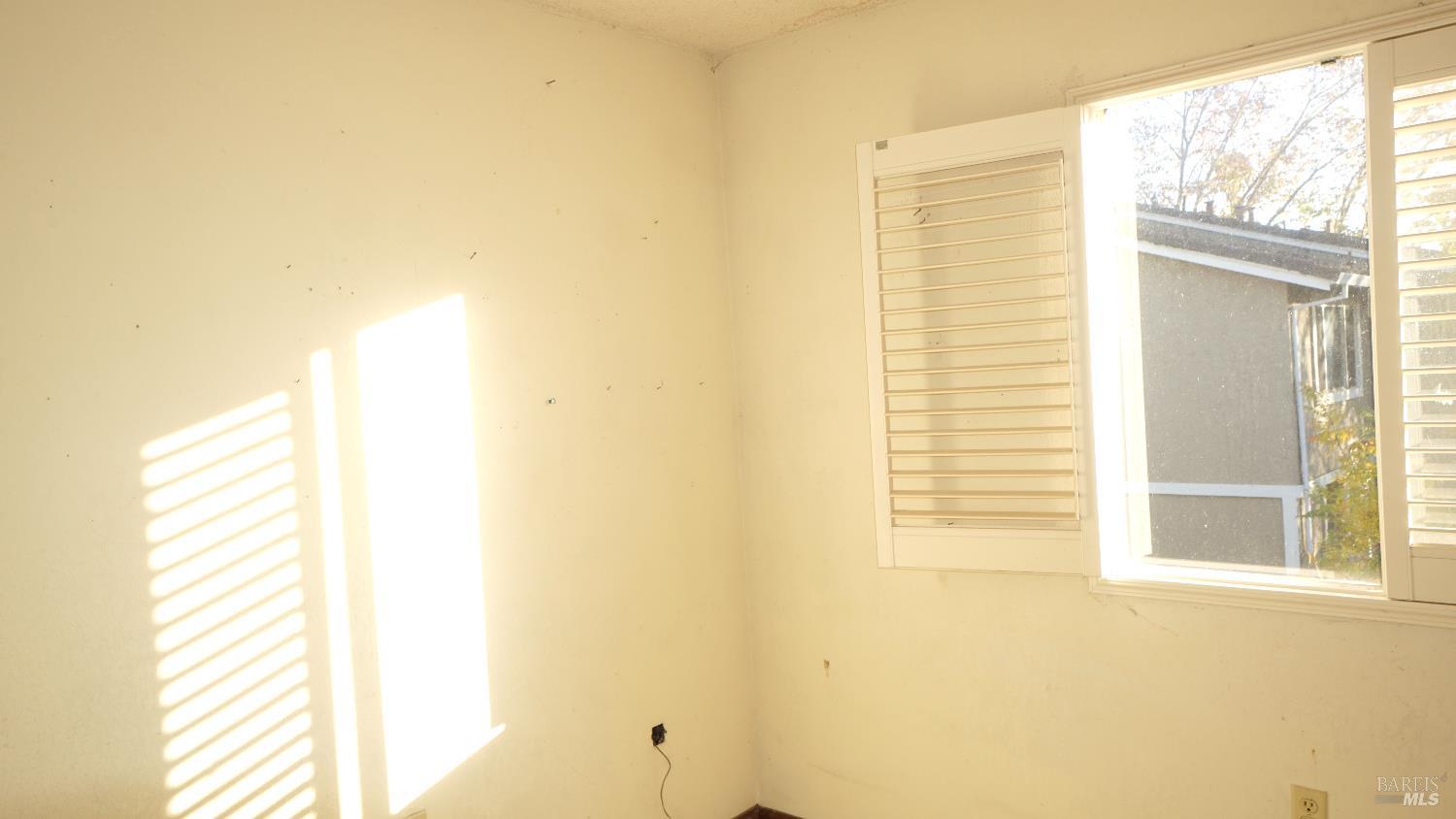 Detail Gallery Image 13 of 24 For 522 Santa Alicia Dr, Rohnert Park,  CA 94928 - 3 Beds | 1/1 Baths