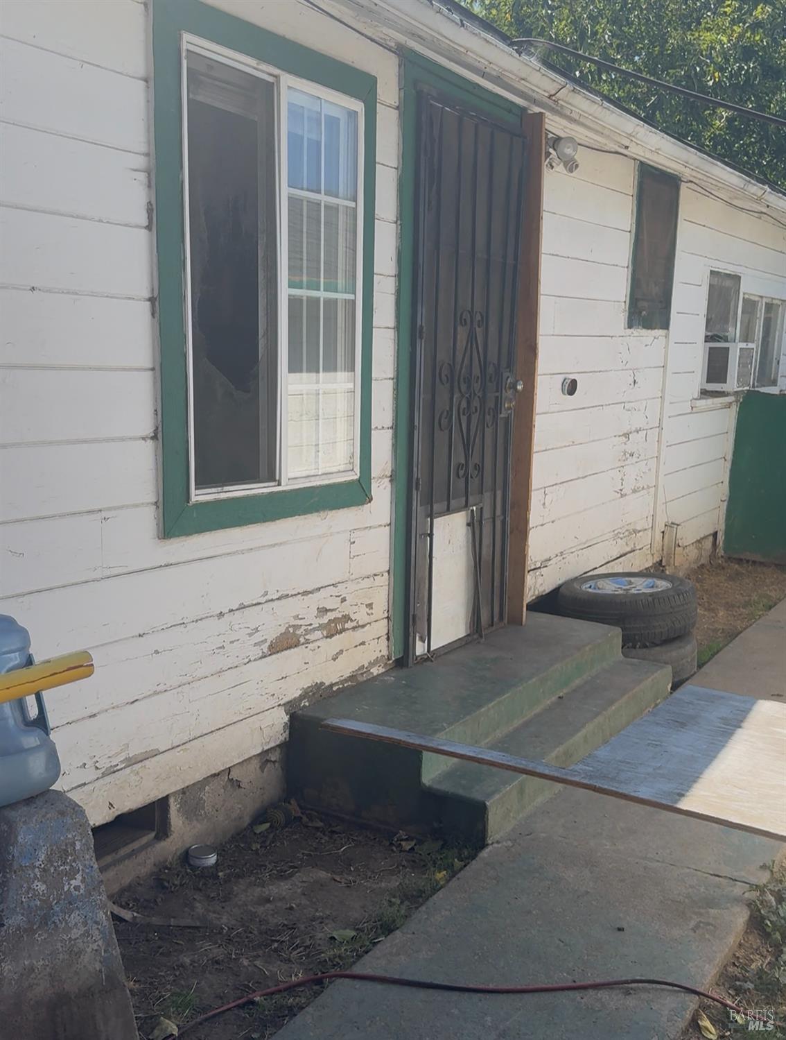 Detail Gallery Image 12 of 20 For 63 Poinsettia Ave, Bay Point,  CA 94565 - 2 Beds | 1 Baths