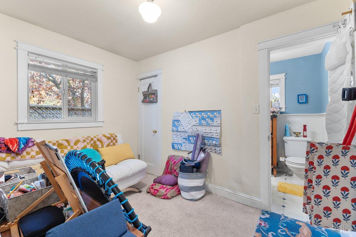 Detail Gallery Image 35 of 46 For 130 11th St, Santa Rosa,  CA 95401 - 4 Beds | 2 Baths