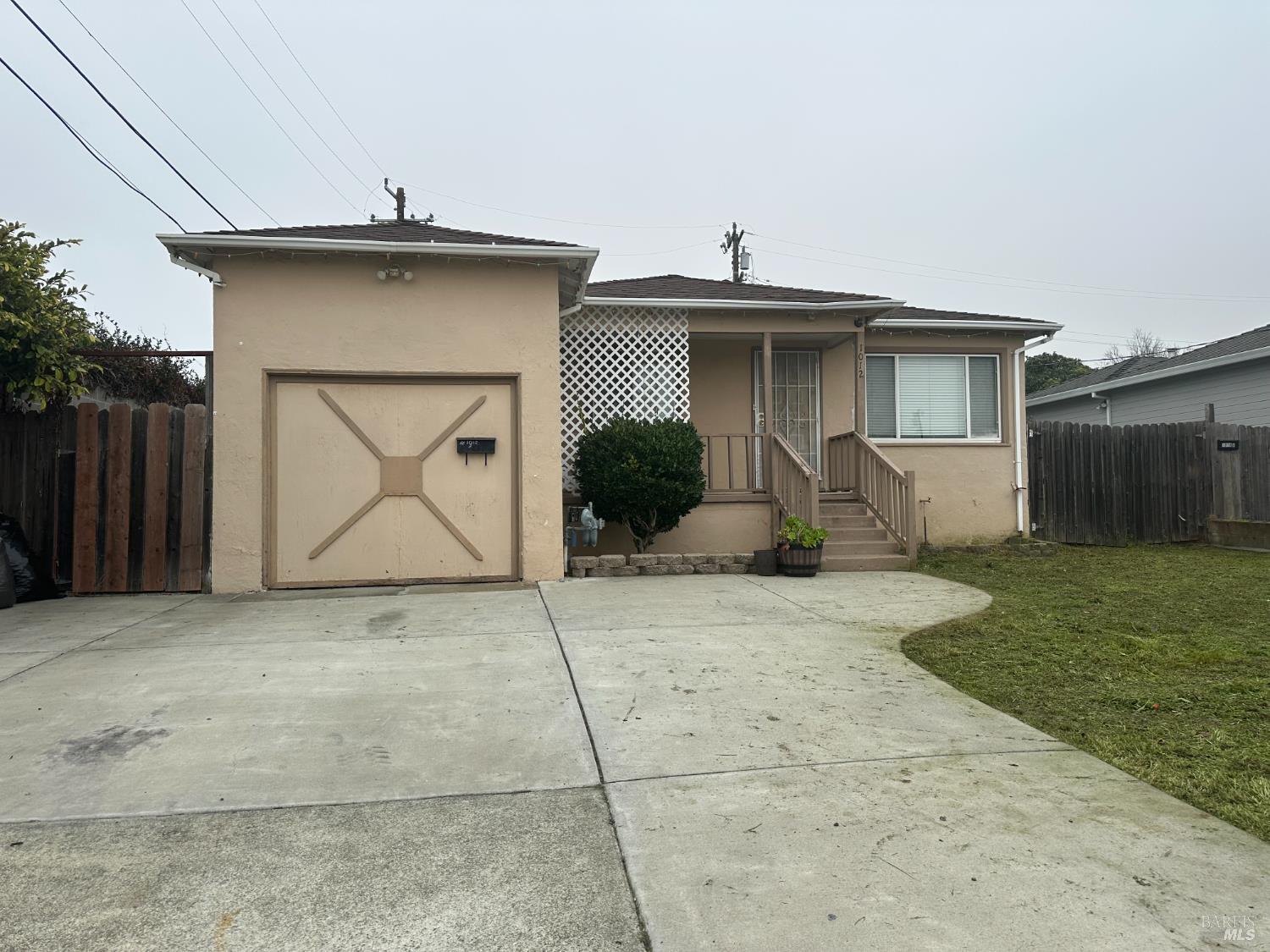 Detail Gallery Image 3 of 13 For 1012 Pine St, Vallejo,  CA 94590 - 2 Beds | 1 Baths