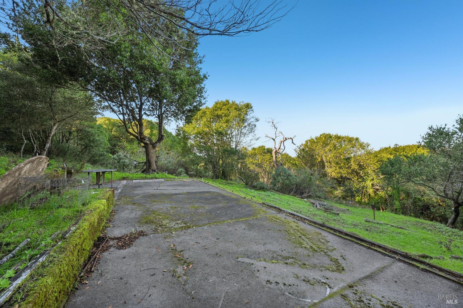 Detail Gallery Image 7 of 23 For 95 Highland Way, Inverness,  CA 94937 - – Beds | – Baths