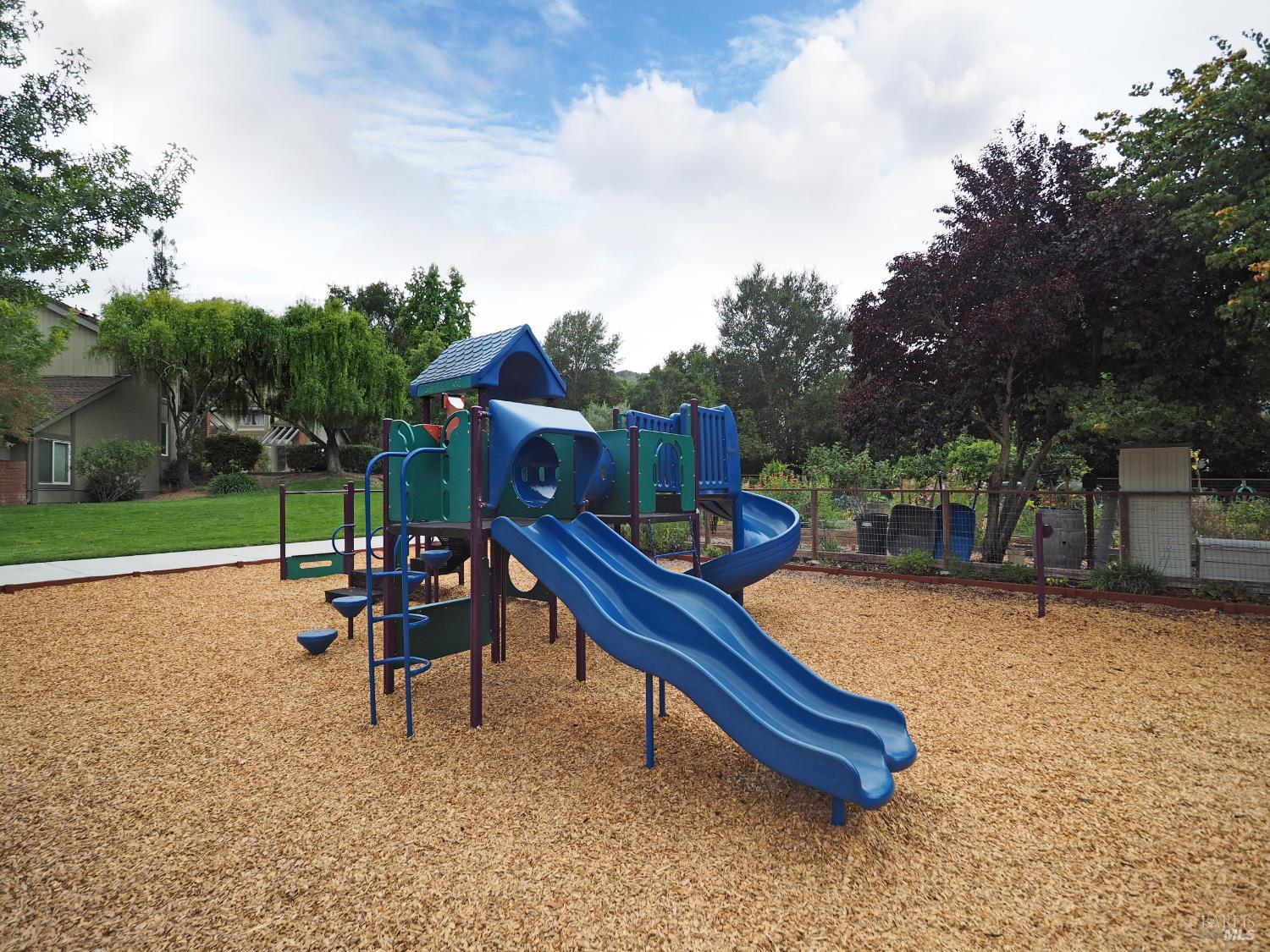 Detail Gallery Image 30 of 30 For 3113 Luna Ct, Santa Rosa,  CA 95405 - 3 Beds | 2/1 Baths