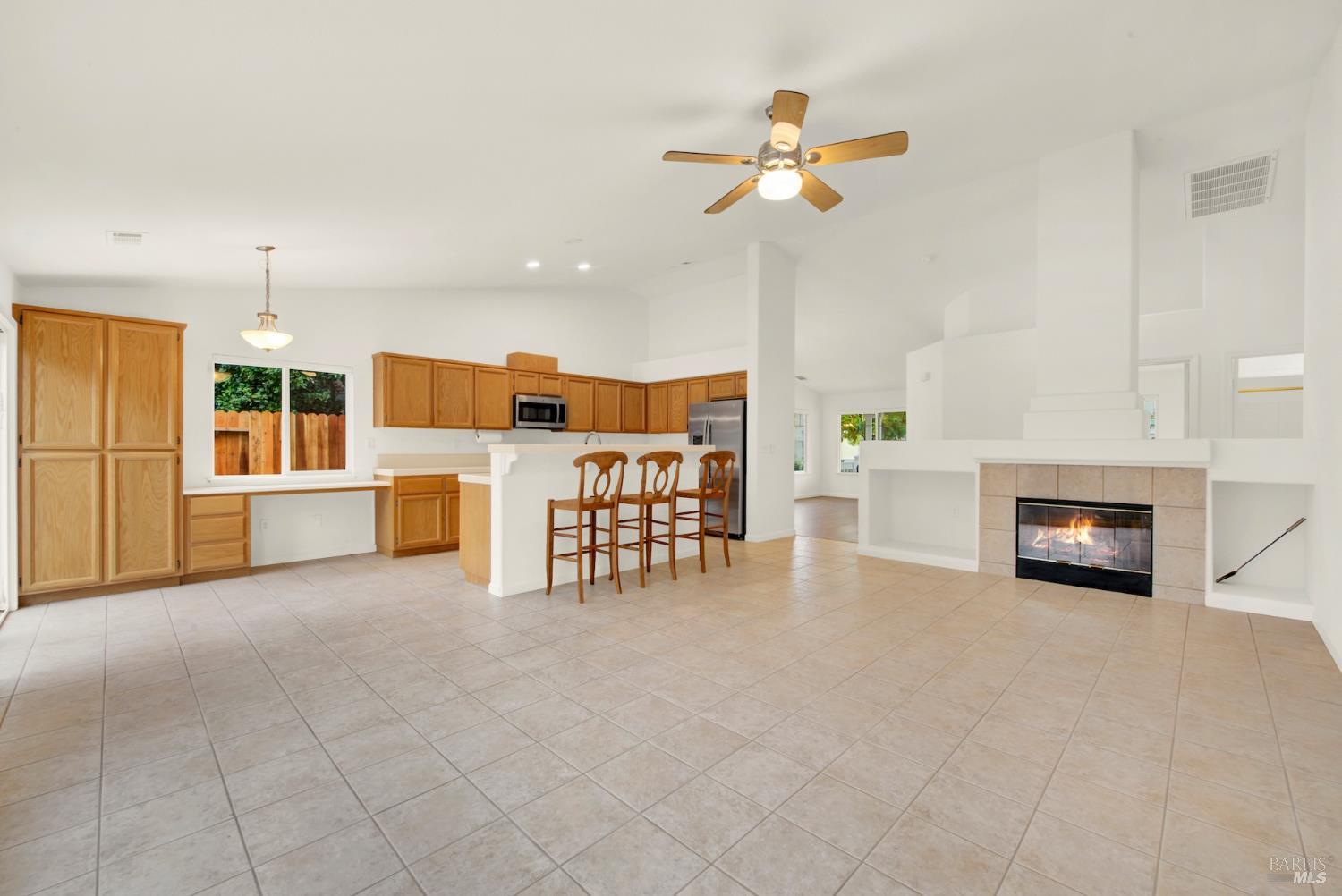 Detail Gallery Image 7 of 31 For 3216 Lagunita Cir, Fairfield,  CA 94533 - 4 Beds | 2 Baths