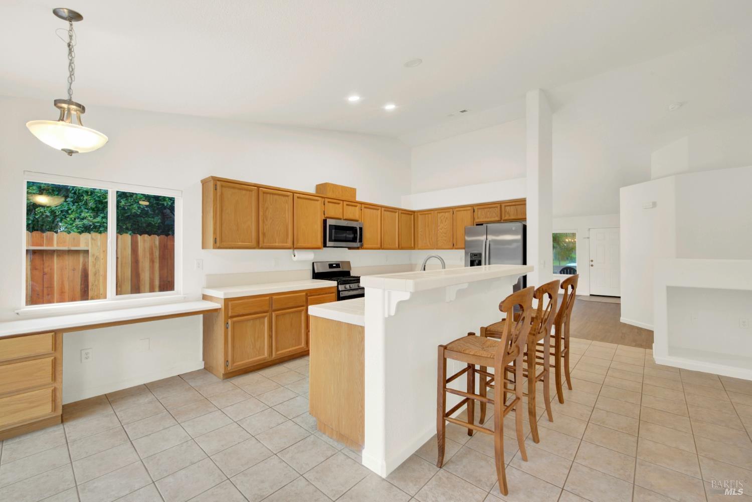 Detail Gallery Image 11 of 31 For 3216 Lagunita Cir, Fairfield,  CA 94533 - 4 Beds | 2 Baths