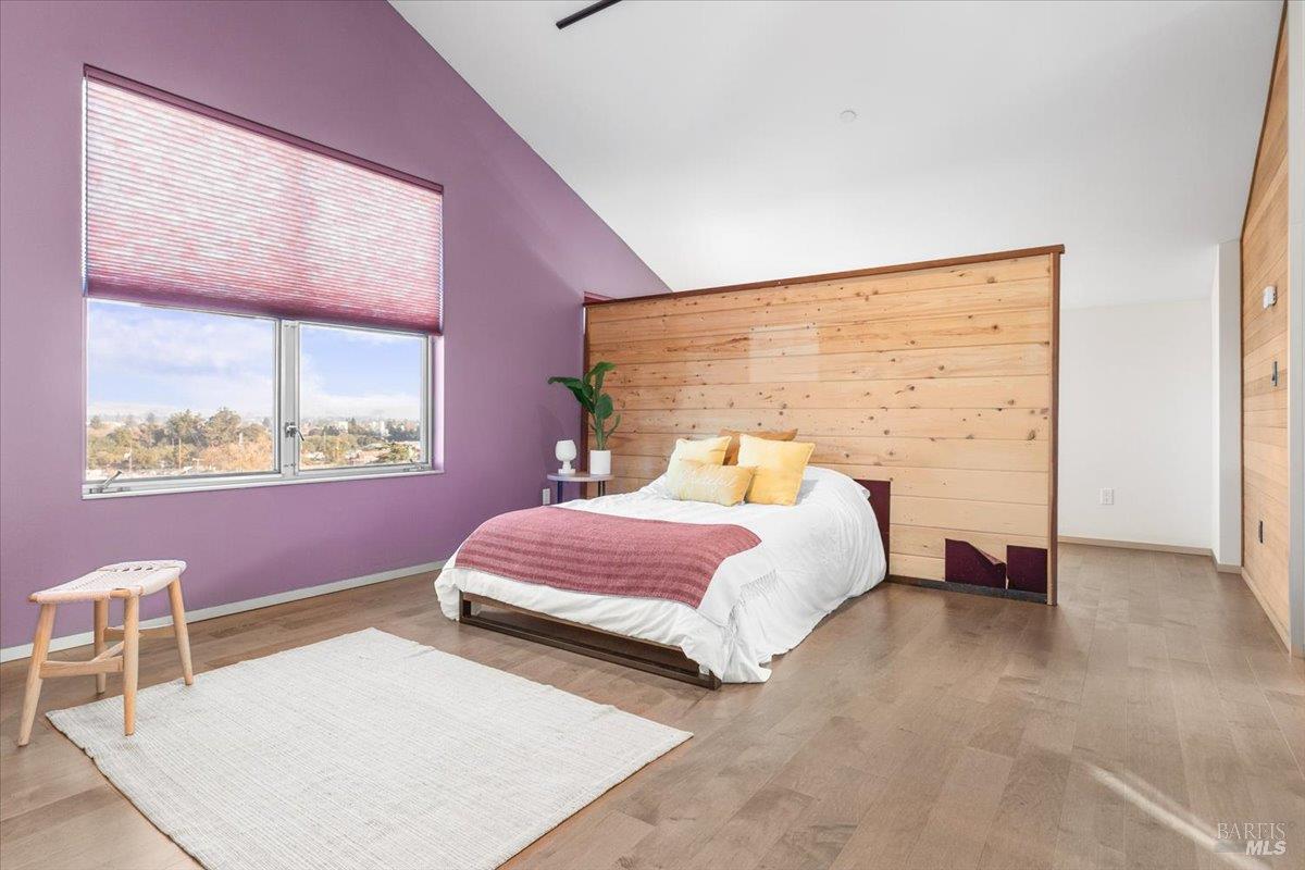 Detail Gallery Image 12 of 21 For 716 Keller Ct, Petaluma,  CA 94952 - 2 Beds | 2/1 Baths