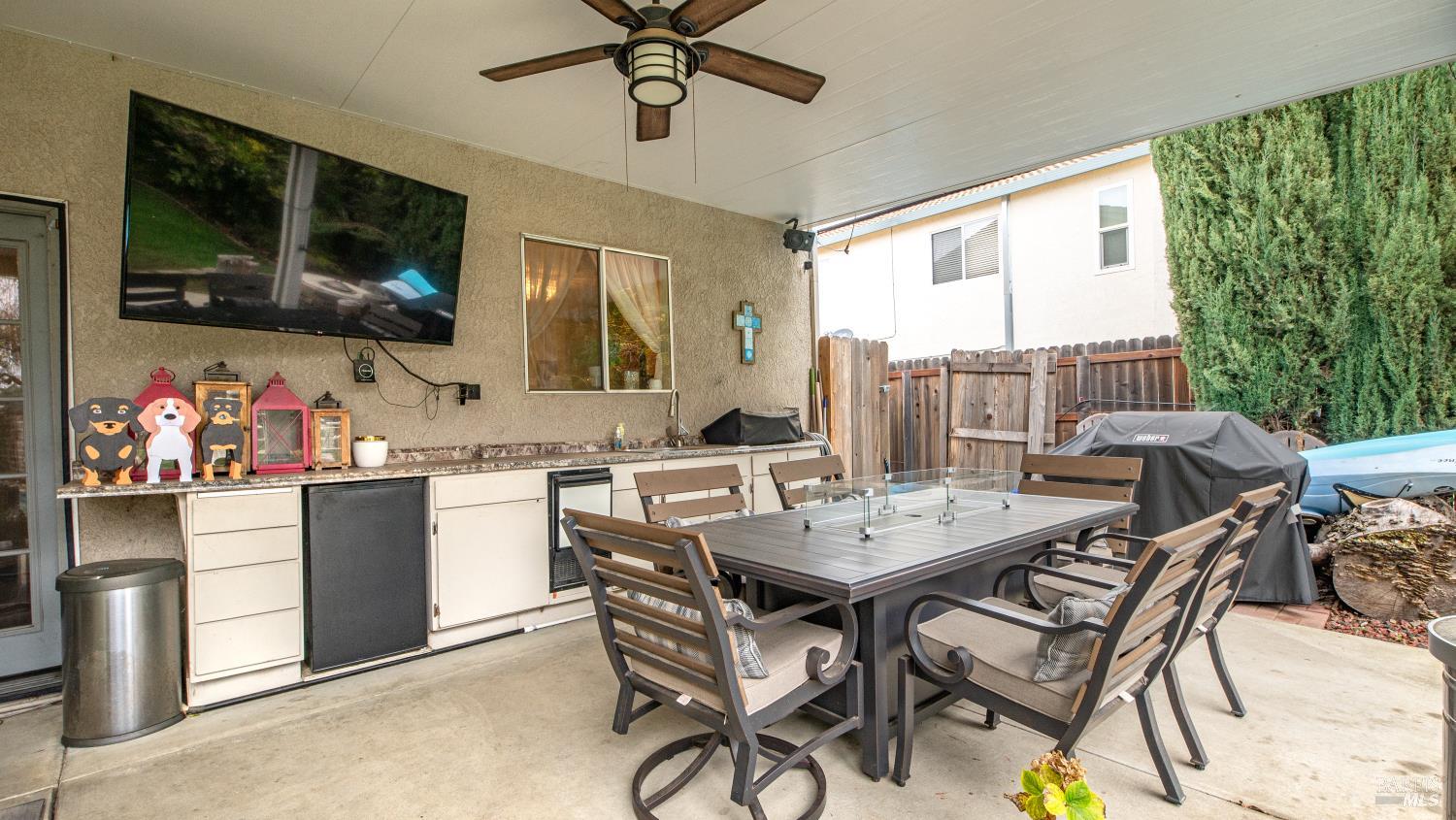 Detail Gallery Image 41 of 51 For 380 Manning Way, Dixon,  CA 95620 - 4 Beds | 2/1 Baths