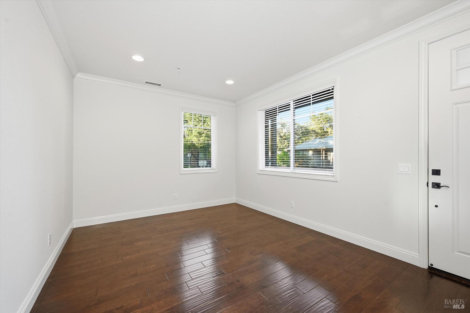 Detail Gallery Image 4 of 24 For 155 Rosebud Ln, Saint Helena,  CA 94574 - 3 Beds | 2/1 Baths