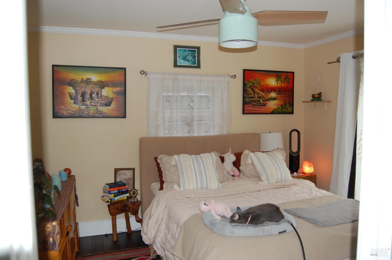 Detail Gallery Image 5 of 10 For 39 Latham St, San Rafael,  CA 94901 - 2 Beds | 2 Baths