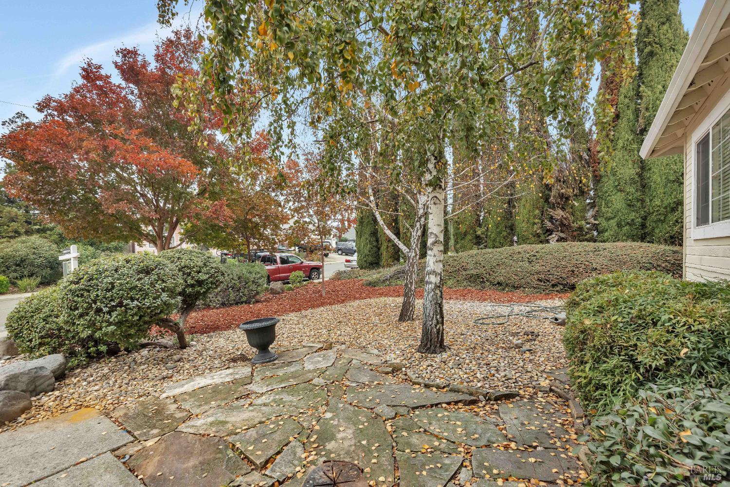 Detail Gallery Image 3 of 25 For 256 Honeydew Dr, Vallejo,  CA 94591 - 3 Beds | 2 Baths