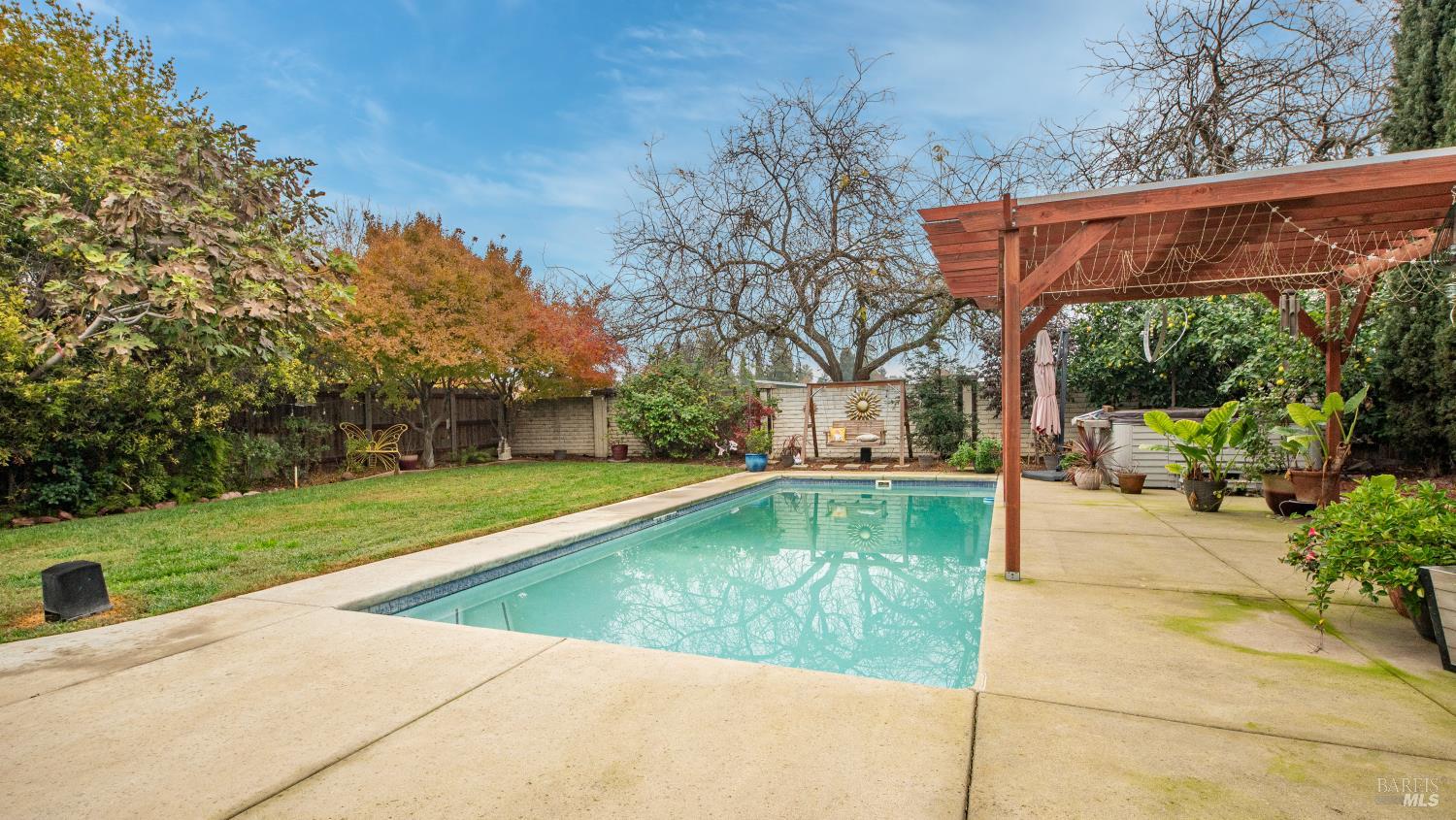 Detail Gallery Image 45 of 51 For 380 Manning Way, Dixon,  CA 95620 - 4 Beds | 2/1 Baths