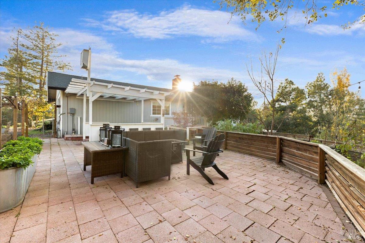 Detail Gallery Image 42 of 48 For 10465 Pelham Dr, Windsor,  CA 95492 - 3 Beds | 2 Baths