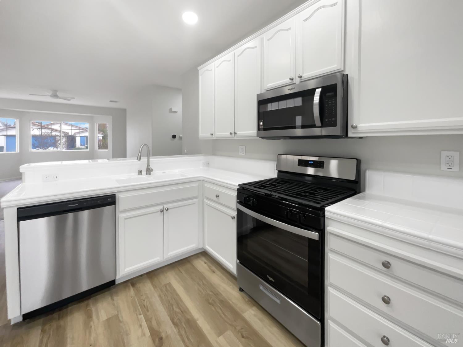 Detail Gallery Image 10 of 39 For 971 Bridgeport Way, Rio Vista,  CA 94571 - 2 Beds | 2 Baths